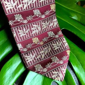 Robert Talbott Best of Class Gorgeous Floral Hand Woven Finest Silk Tie USA EUC